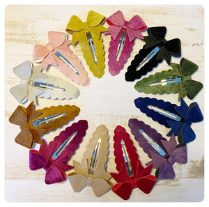 Large 7.5cm Velvet Snap Clips with Bow